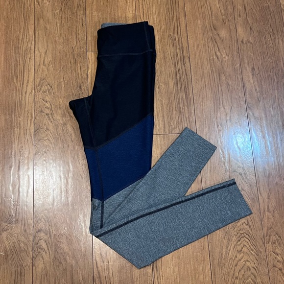 Outdoor Voices Blue & Grey Heather Color Block Athletic Work Out Leggings Sz XS - Picture 9 of 11